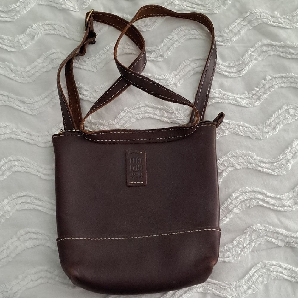 Portland Leather Crossbody Bag